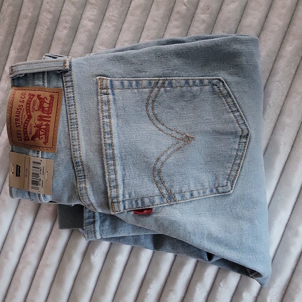 Levis Wedgie Straight Leg Stretch Jeans
